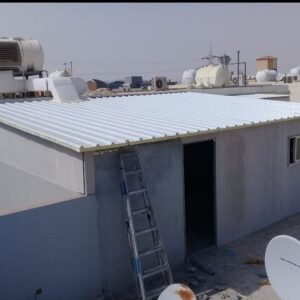 ساندوتش بانل الرياض وجدة: استخداماته ومميزاته في مشاريع البناء