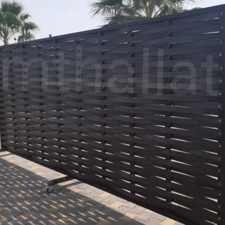 تركيب السواتر الفاخرة في جدة: استثمار ذكي لجمال وأمان منزلك