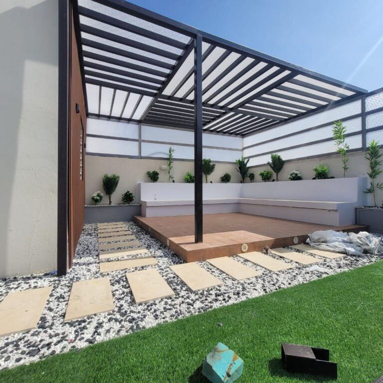 برجولات لكسان في الرياض وجدة: تصميم عصري وأداء متفوق لحدائقك